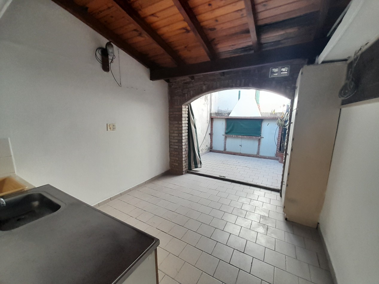 ALQUILER -  INTERNO EN ZONA SUR
