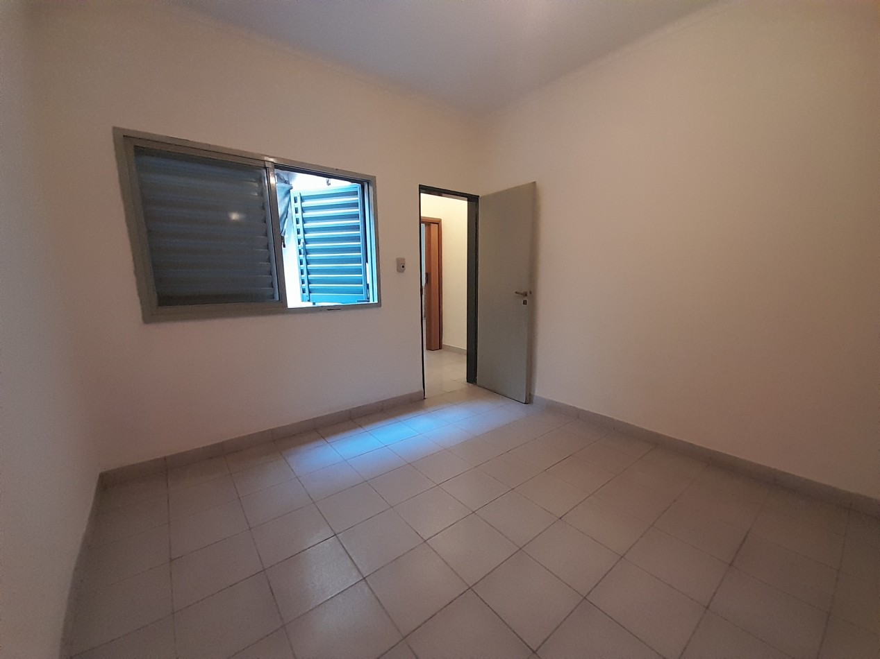 ALQUILER -  INTERNO EN ZONA SUR