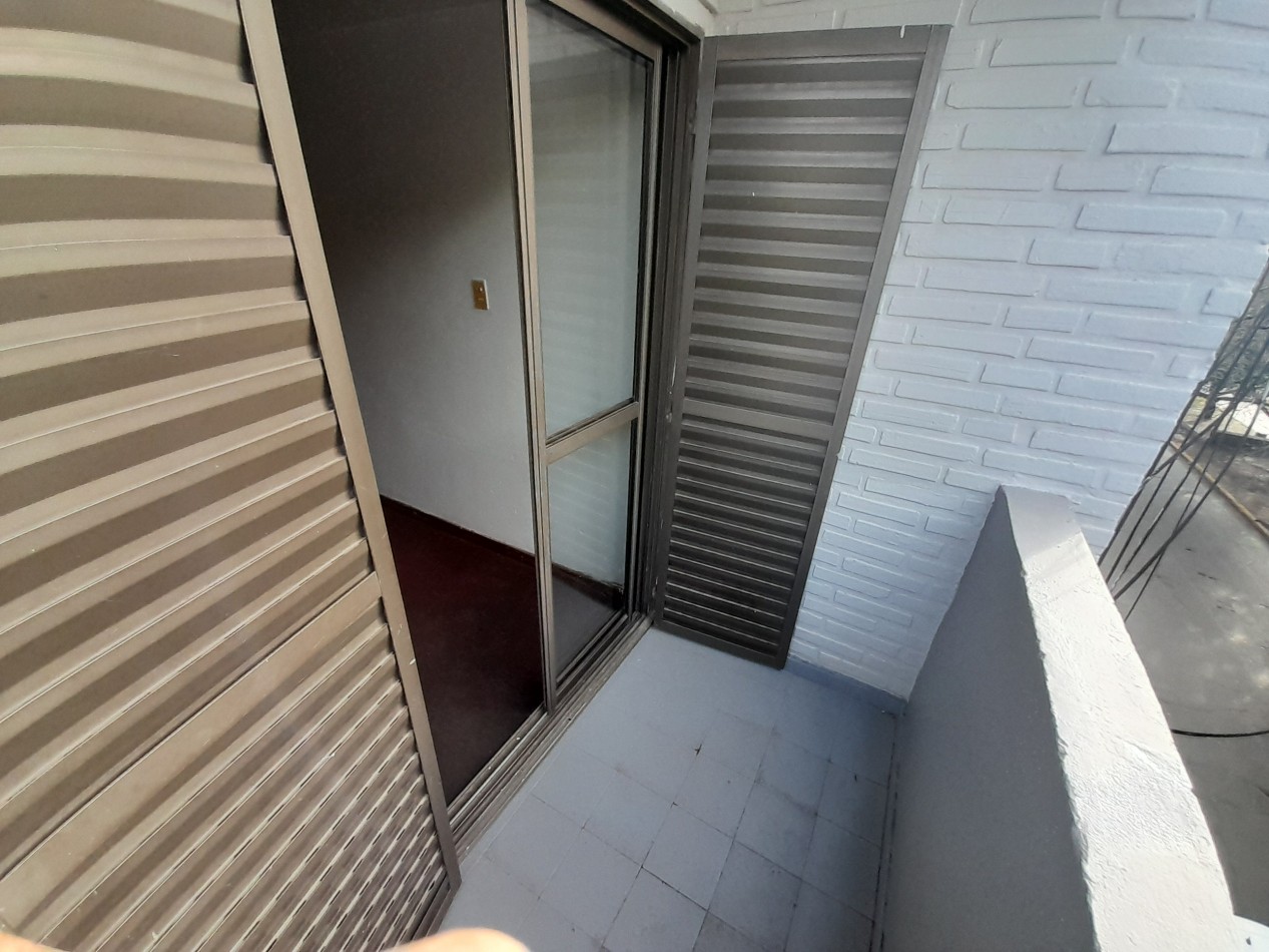 ALQUILER - DEPARTAMENTO CENTRICO