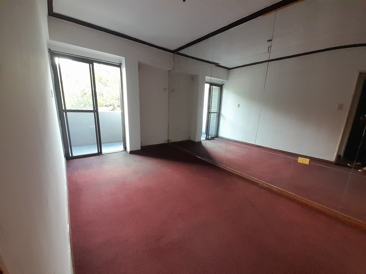 ALQUILER - DEPARTAMENTO CENTRICO