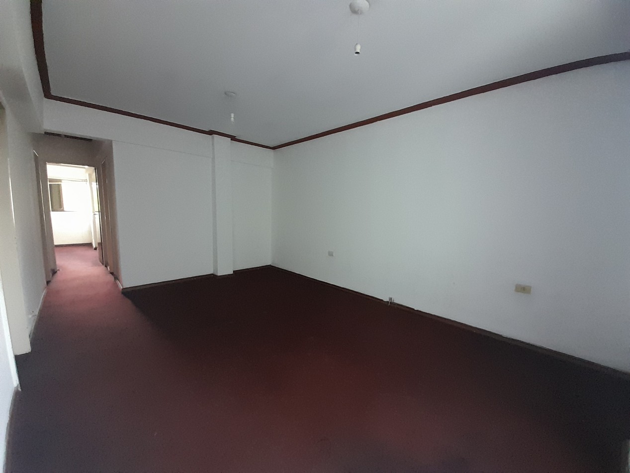 ALQUILER - DEPARTAMENTO CENTRICO