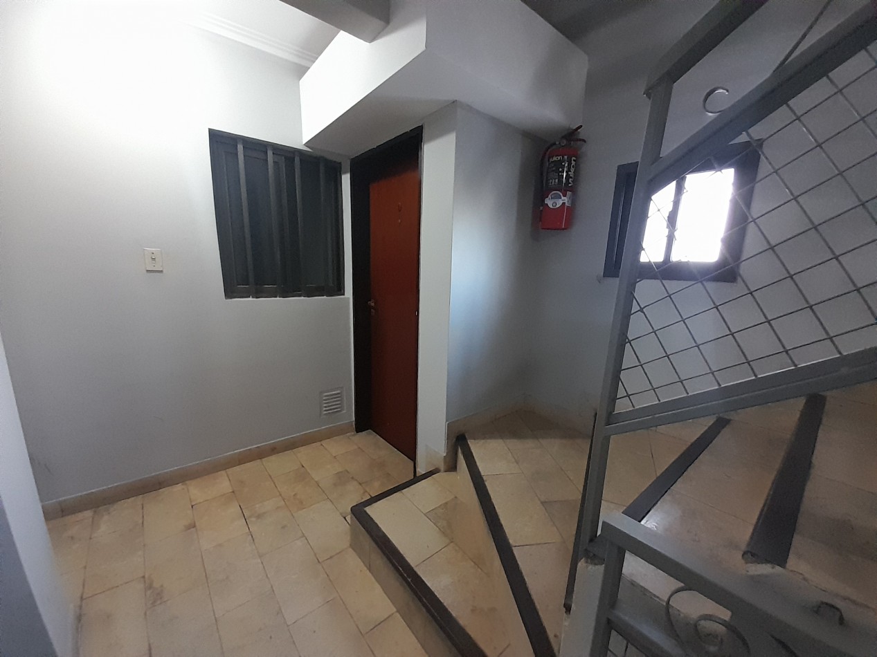 ALQUILER - DEPARTAMENTO CENTRICO