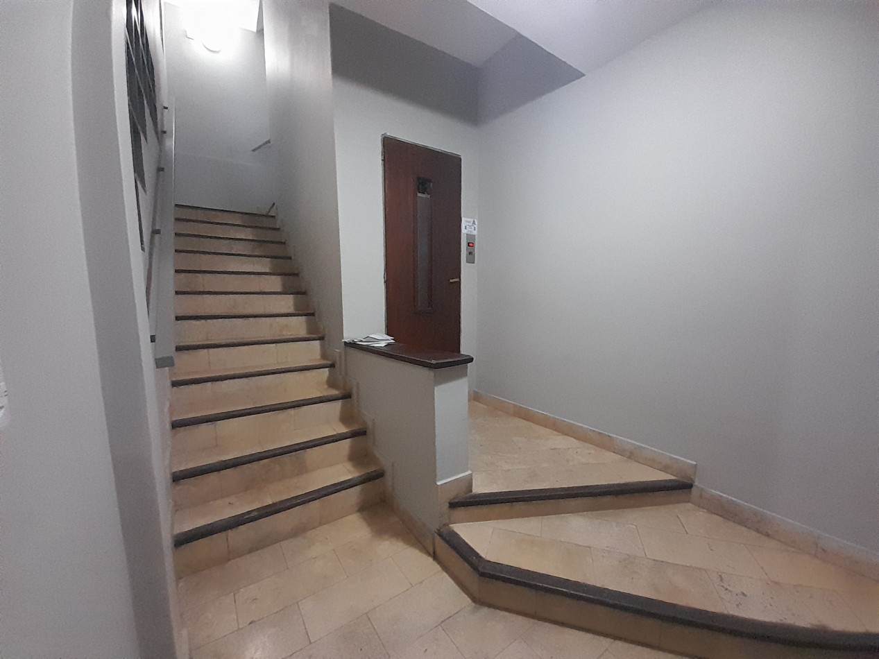 ALQUILER - DEPARTAMENTO CENTRICO