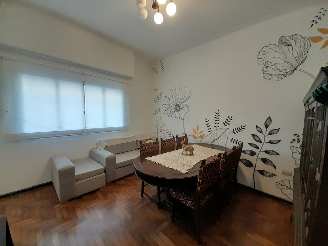 CASA CENTRICA CON 3 DORMITORIOS