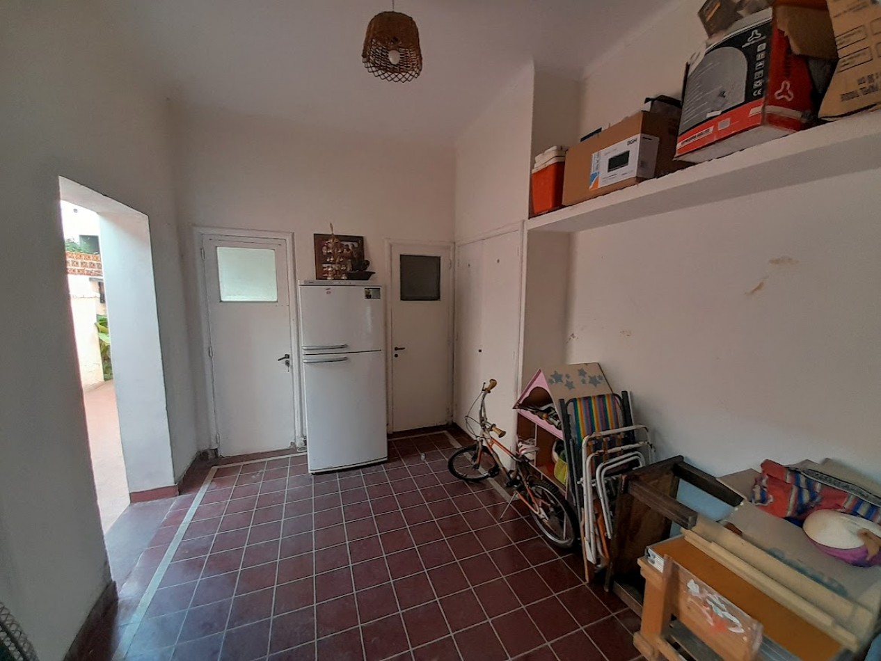 CASA CENTRICA CON 3 DORMITORIOS
