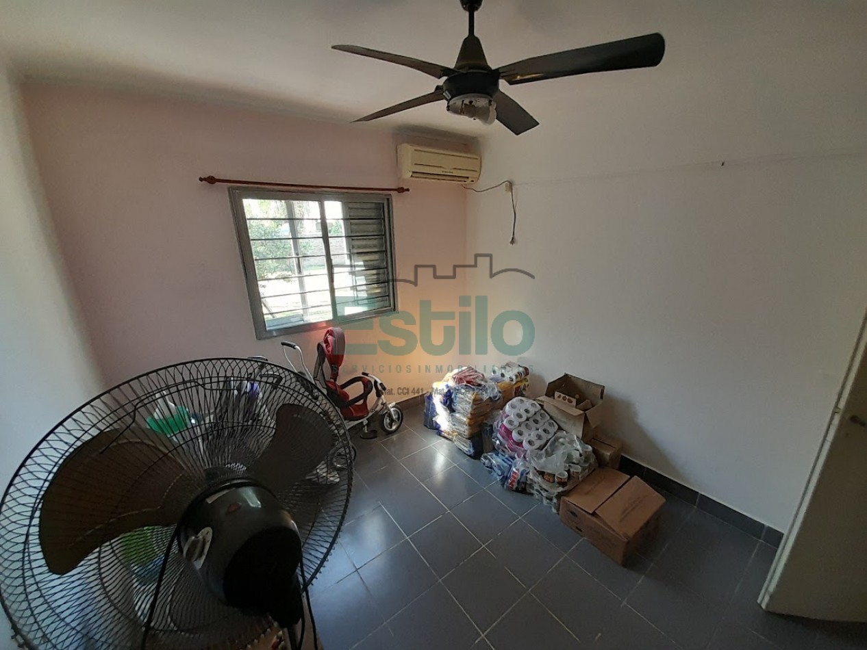 CASA EN ZONA NORTE CON AMPLIO TERRENO