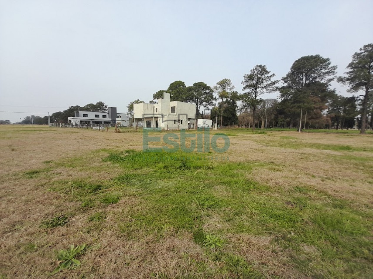 TERRENO EN COUNTRY "LOS MOLINOS"