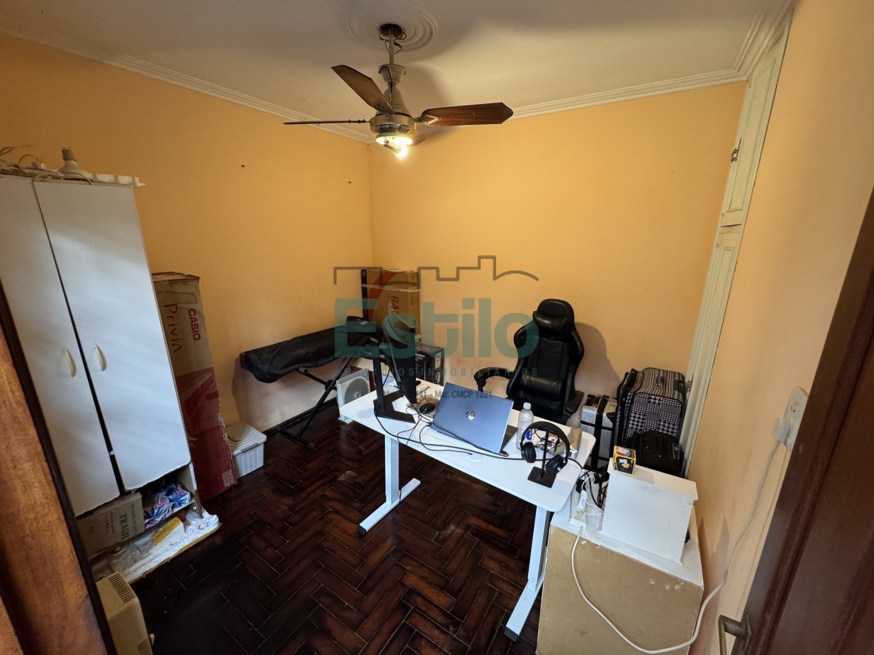 CASA CENTRICA CON LOCAL COMERCIAL