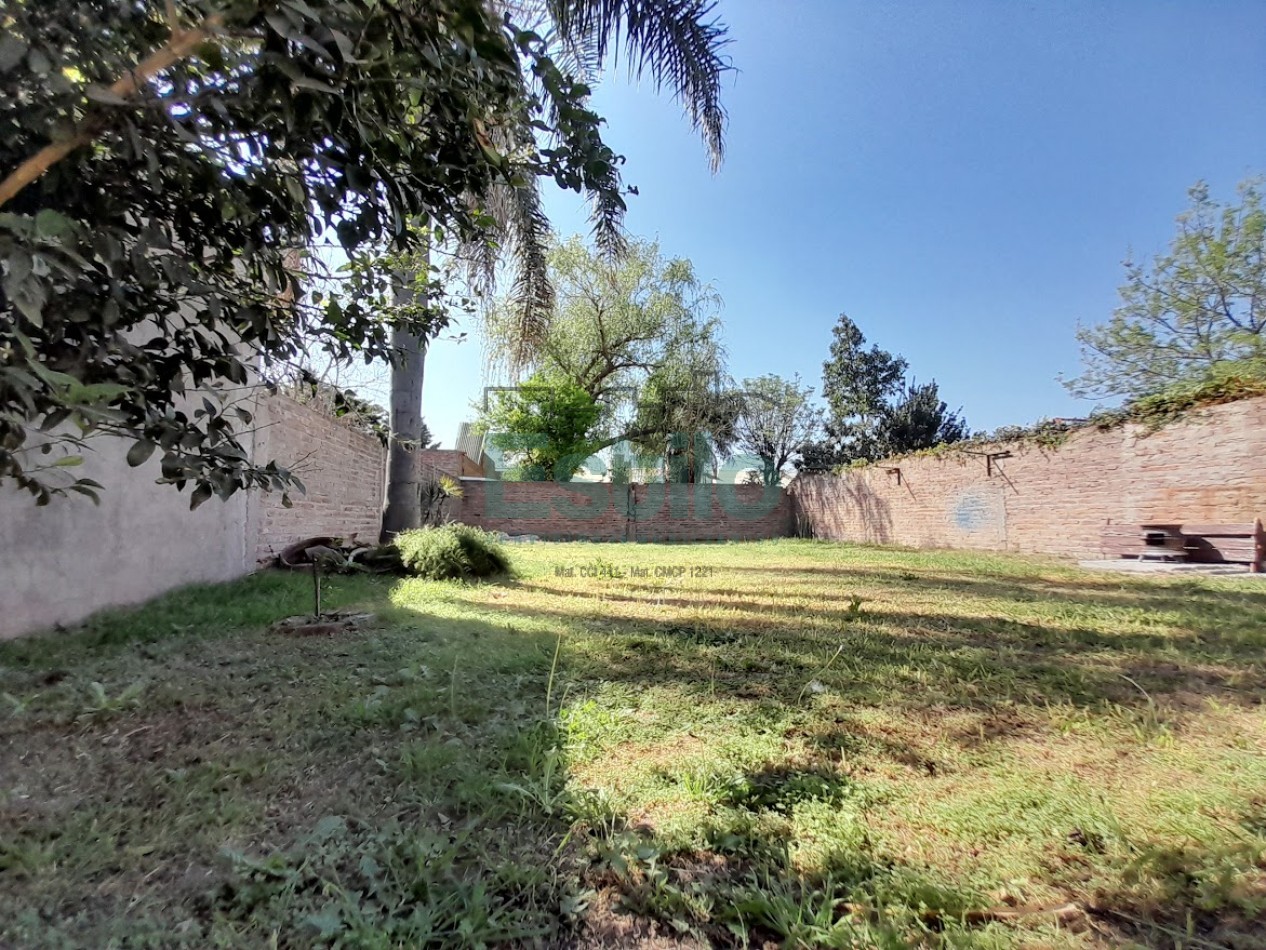 CASA EN ZONA NORTE CON AMPLIO TERRENO