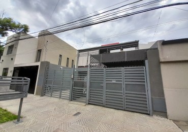 BARRIO 7 JEFES - 1 DORMITORIO + COCHERA + PATIO