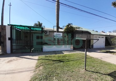 CASA EN ZONA NORTE CON AMPLIO TERRENO